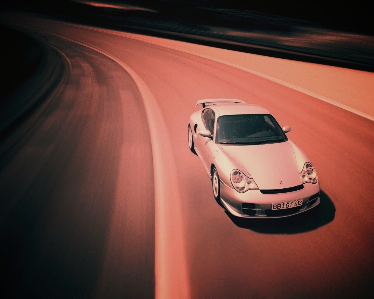 Порше на треке обои