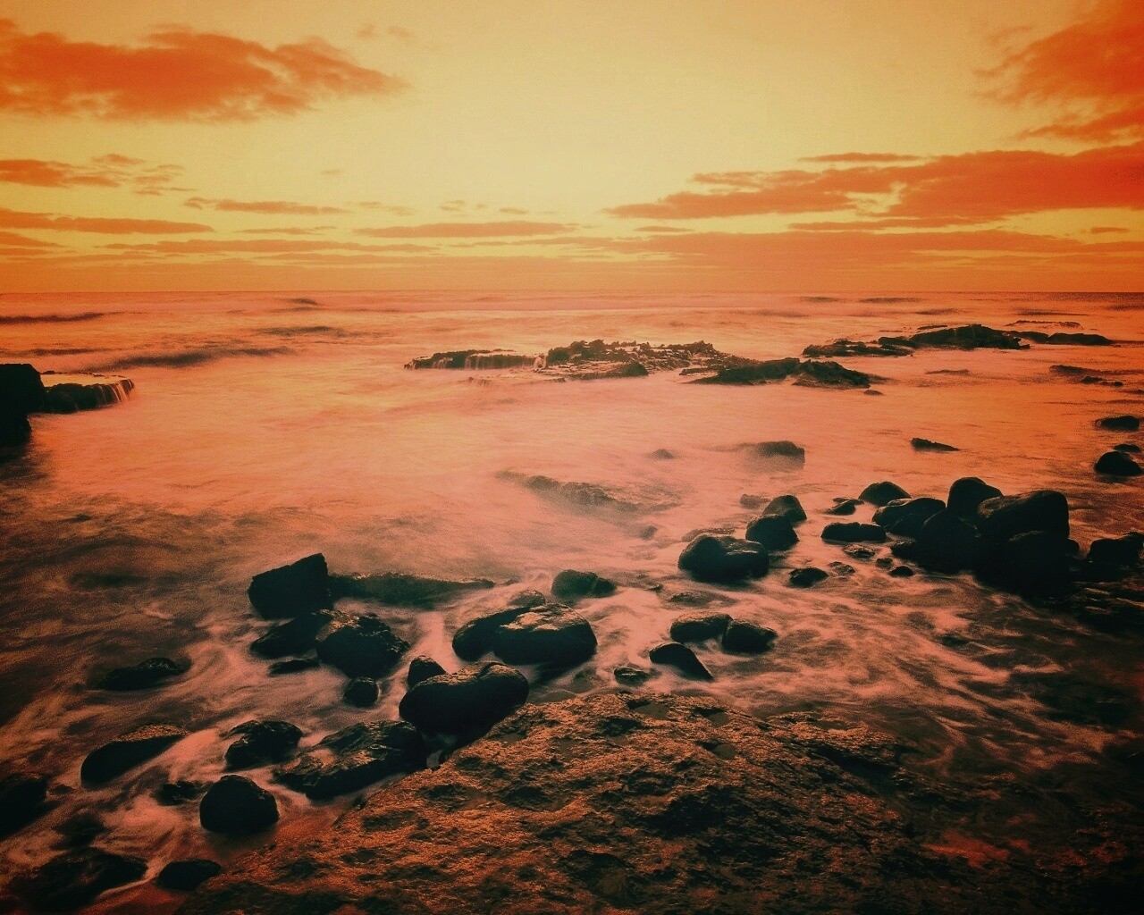 Каменистая отмель обои