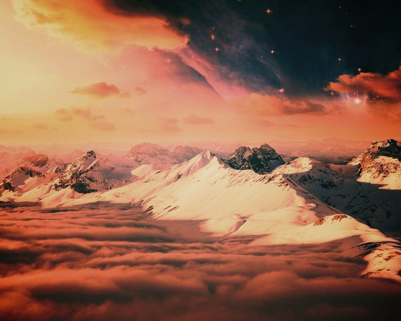 Горный хребет над облаками обои