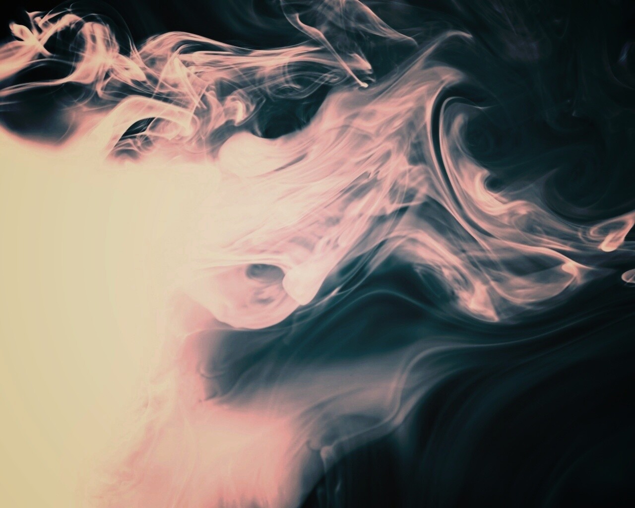 Подсвеченный дым обои