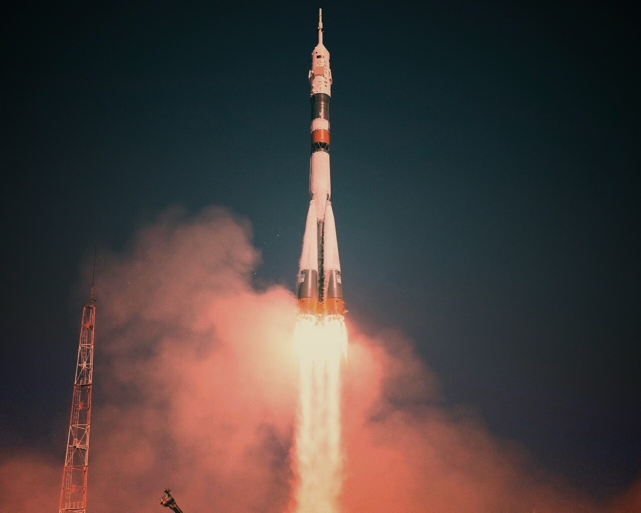 Запуск ракеты обои