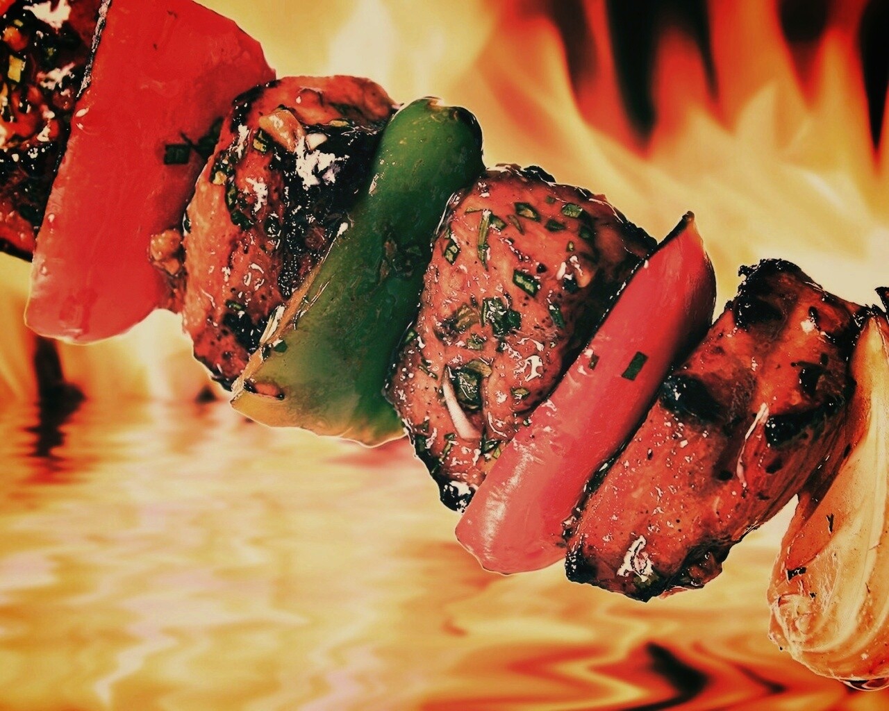 Сочный шашлычок обои
