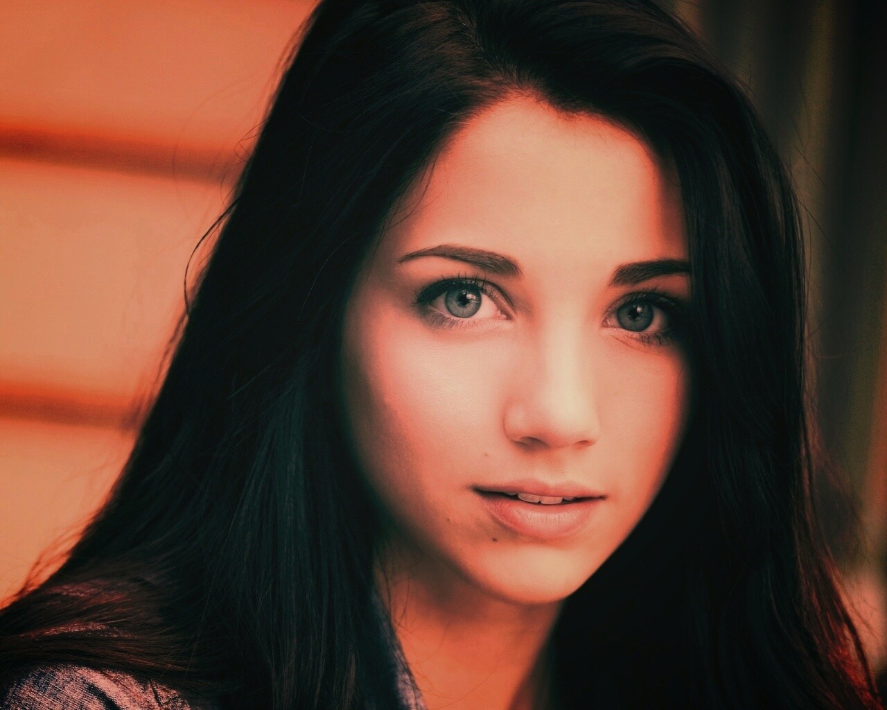 Эмили Руд обои