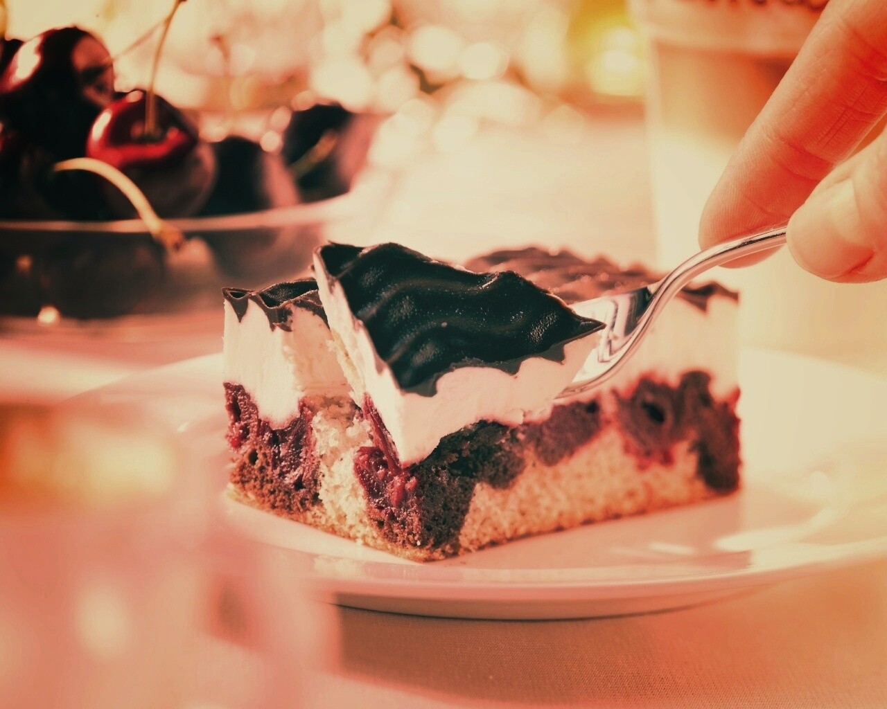 Вишневое пирожное обои