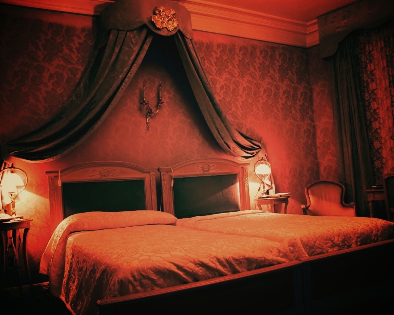 Спальня обои