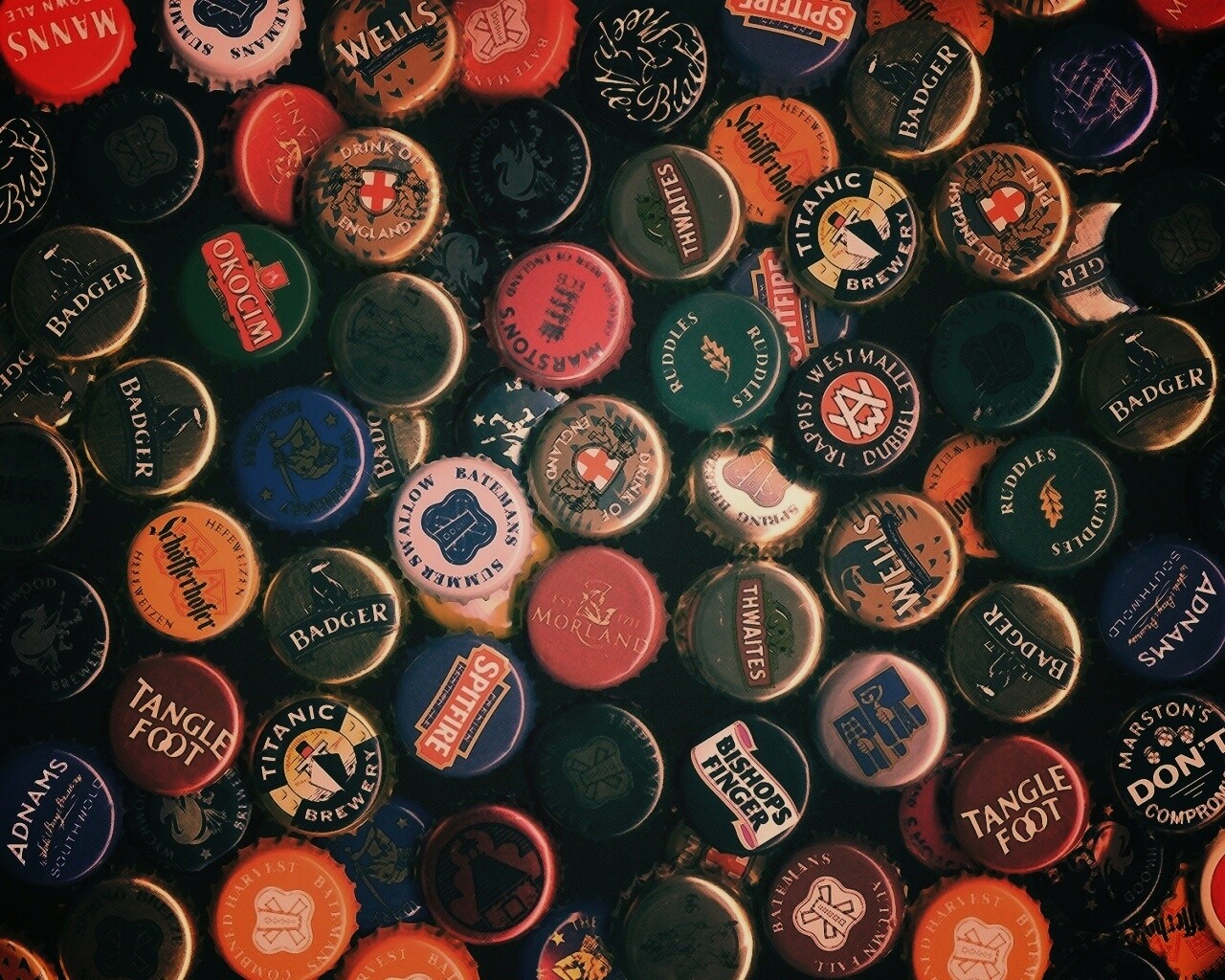 Пивные пробки обои