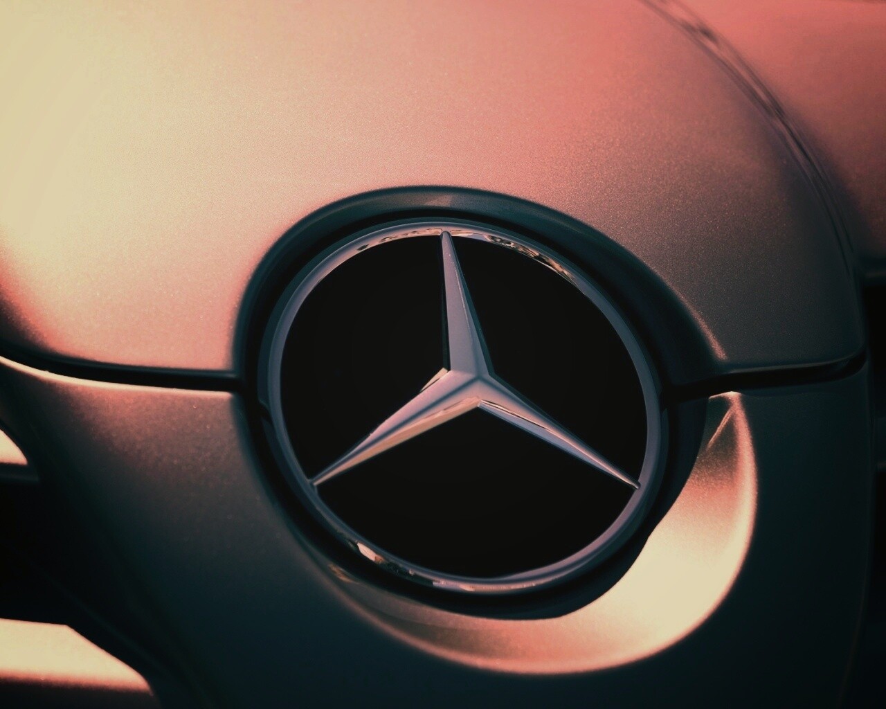 Логотип Мерседес обои