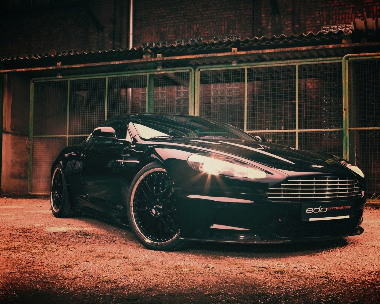 Aston Martin обои