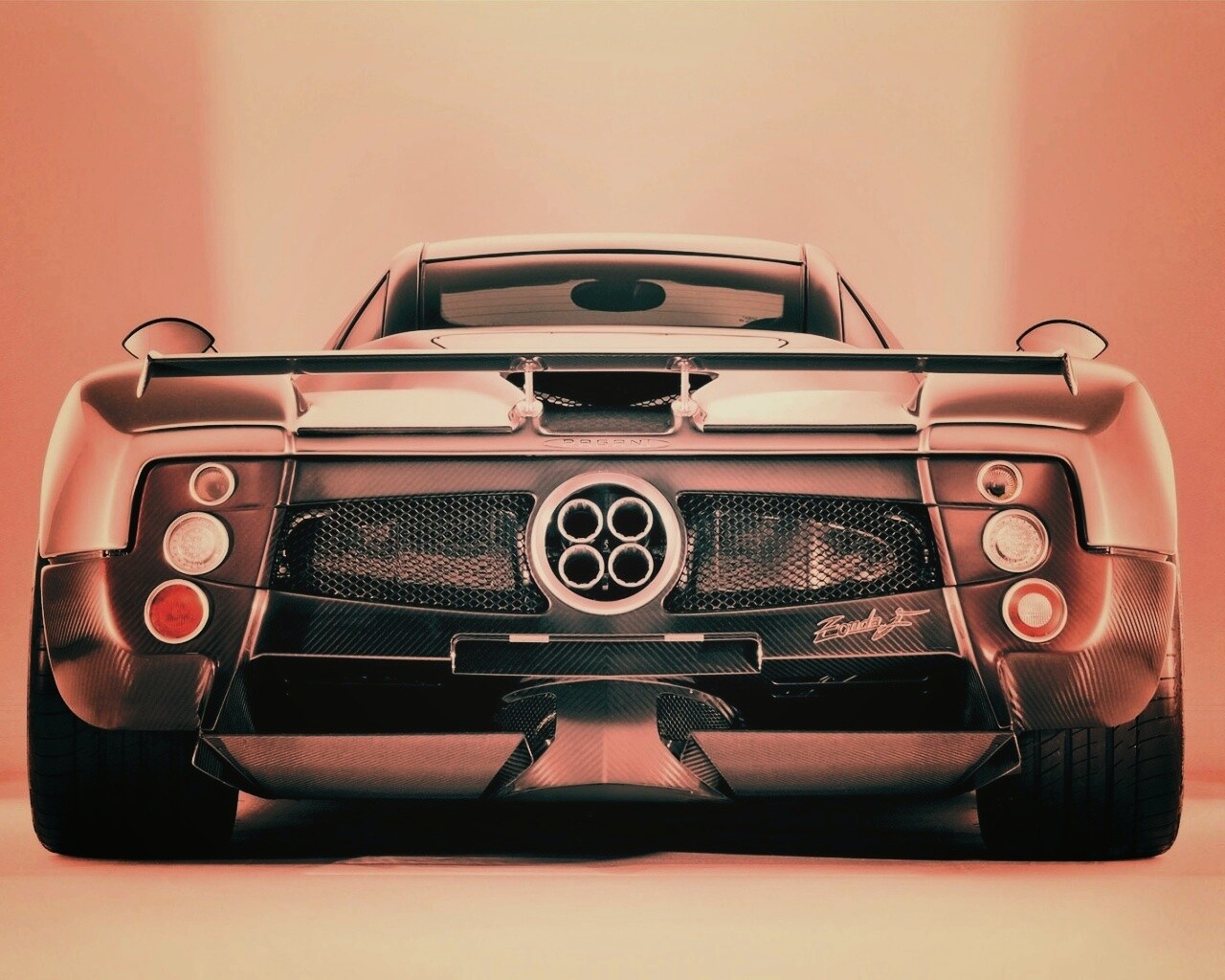 Pagani Zonda сзади обои