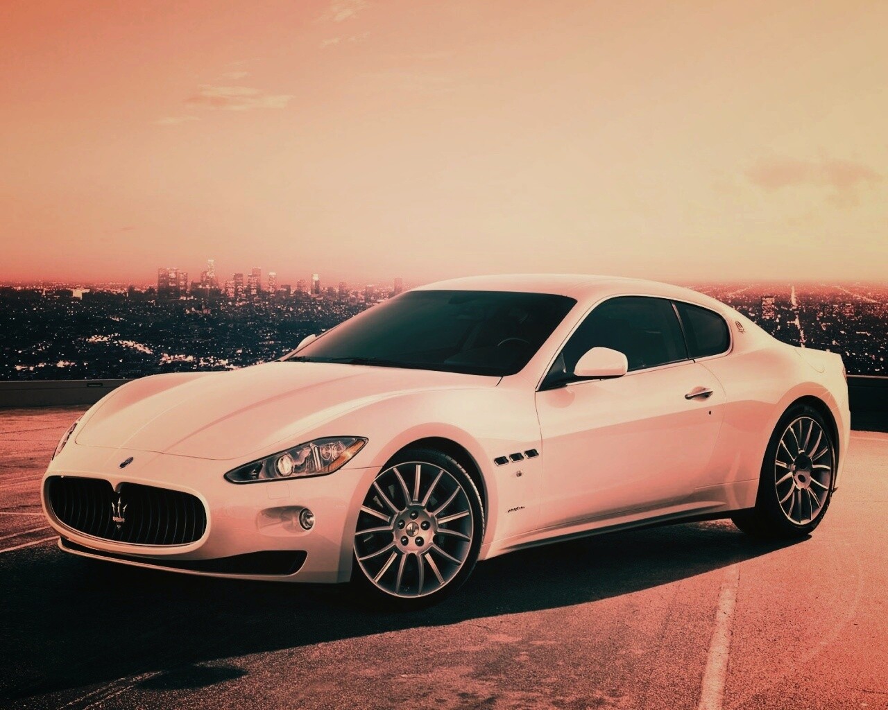 Мазерати Грантуризмо обои