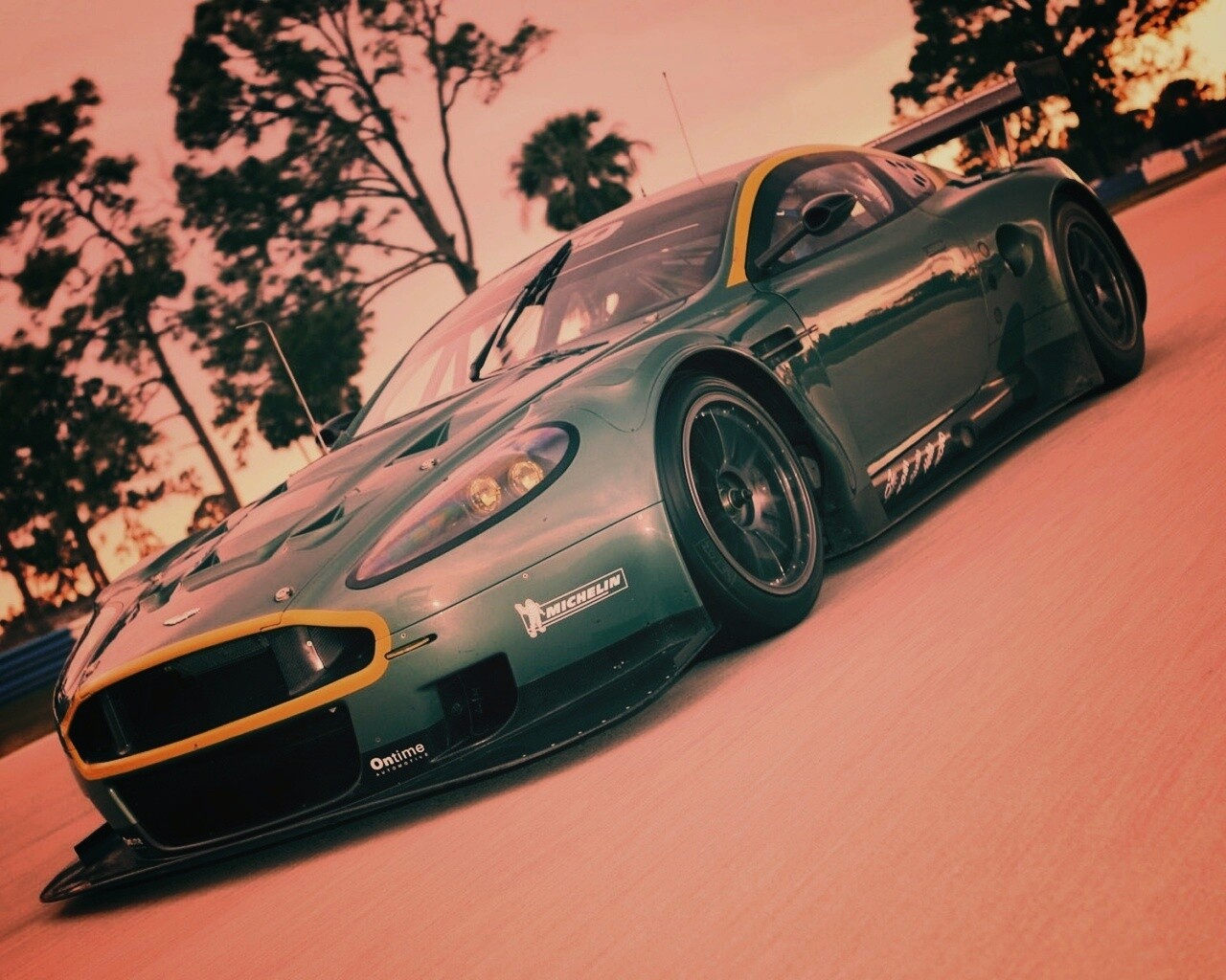 Aston Martin обои