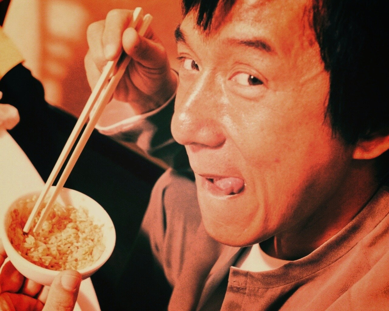 Джеки Чан одобряет рис обои
