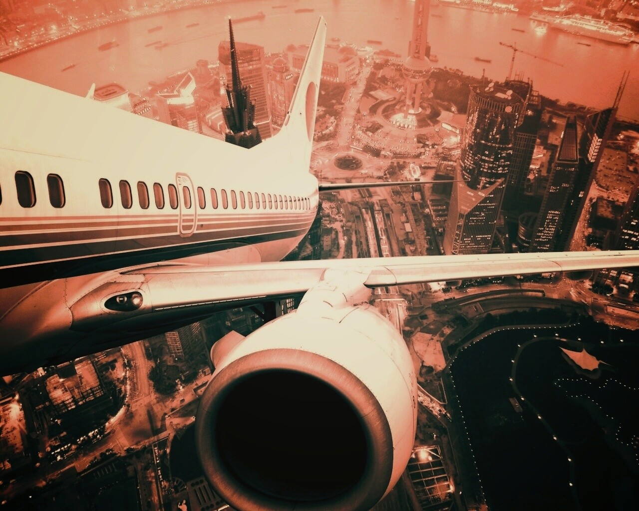 Взлет над городом обои