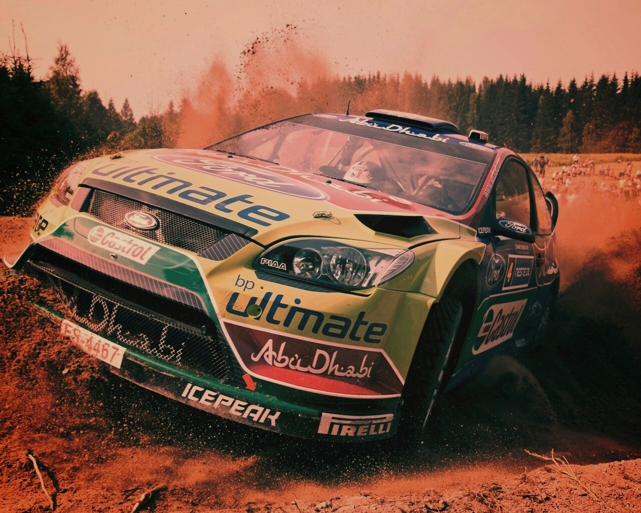 Форд учавствует в ралли обои