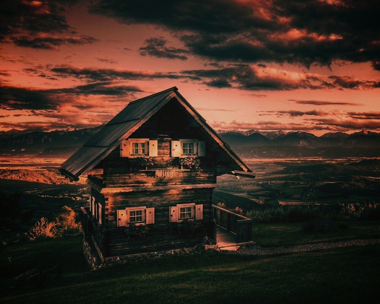 Старенький дом в Австрии обои