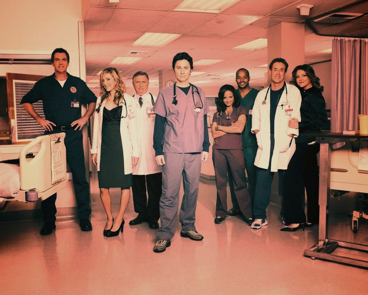 Герои сериала Клиника обои