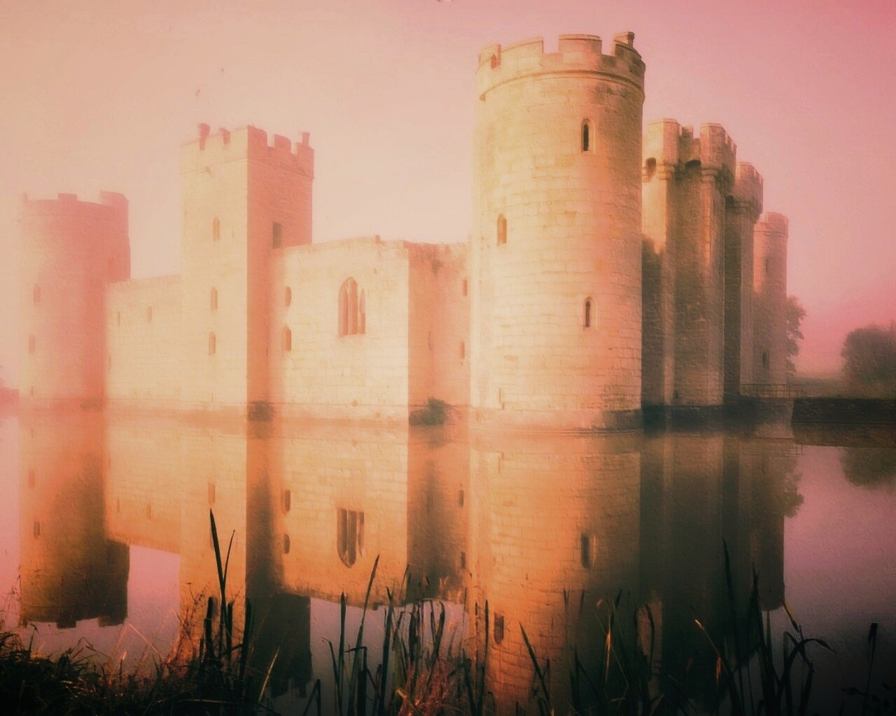 Замок на озере обои