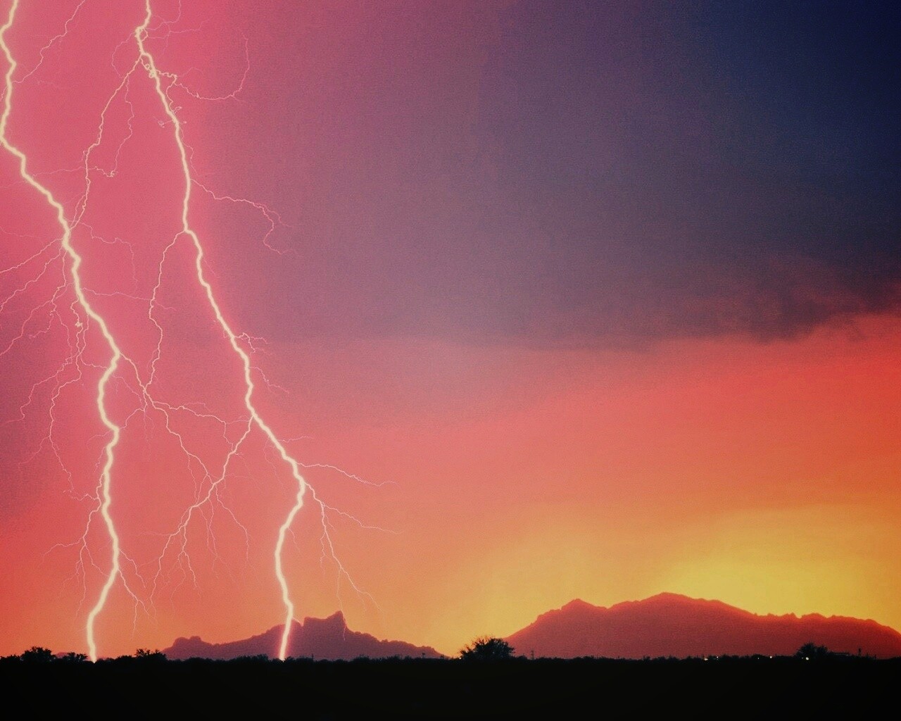 Двойная молния обои