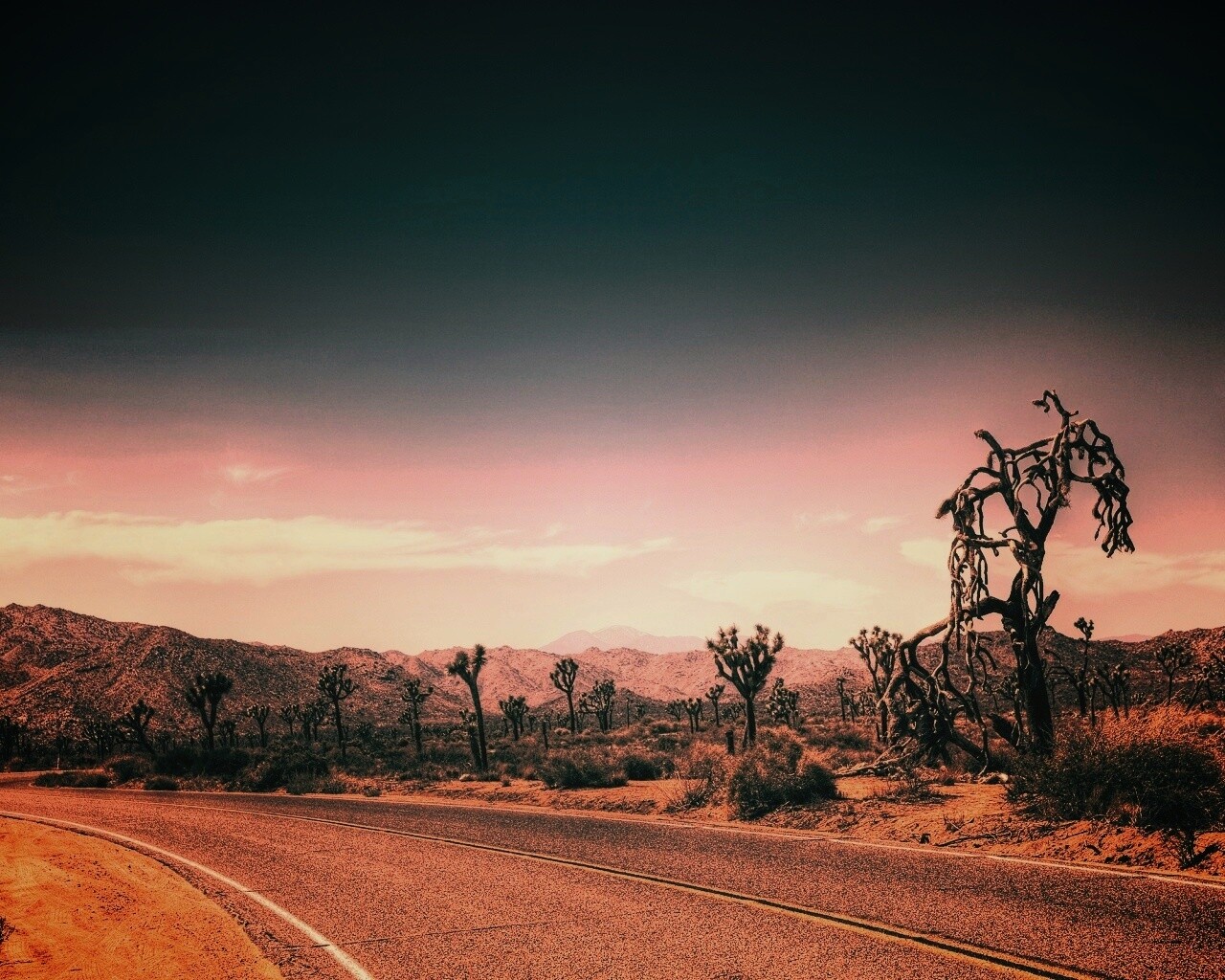 Поворот обои