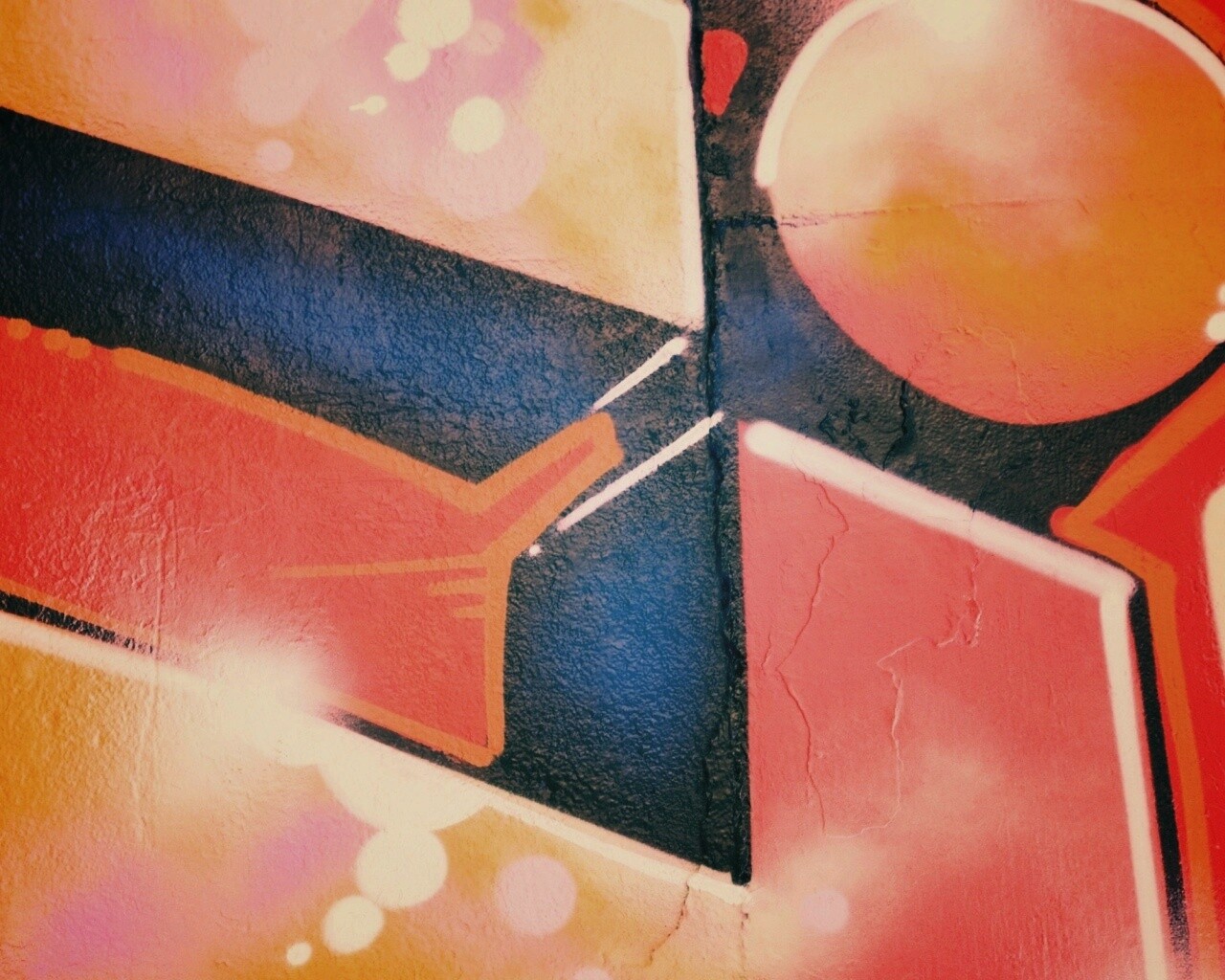 Граффити на стене обои