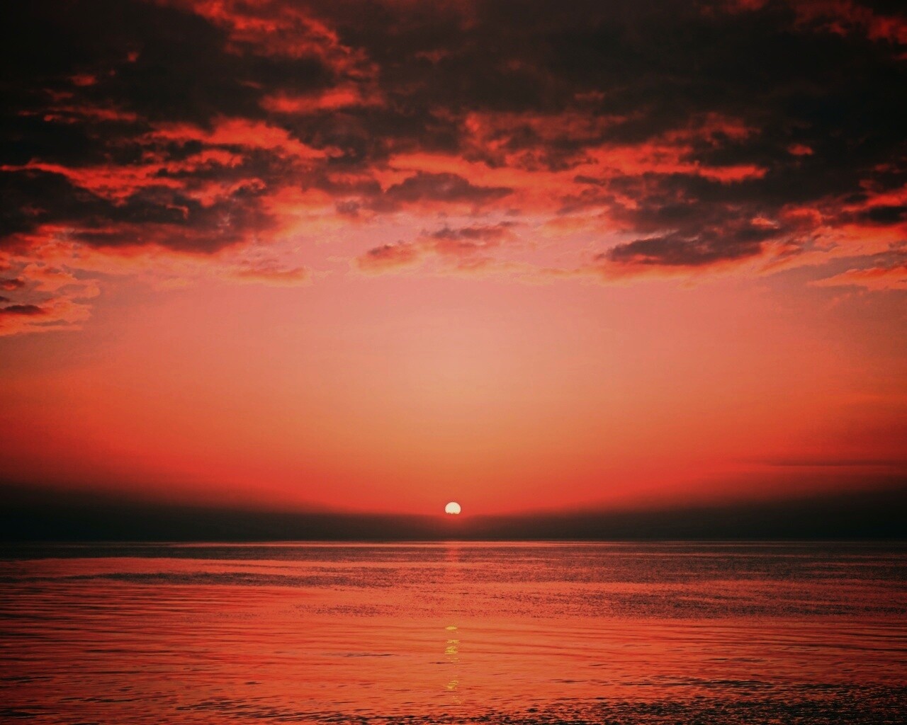 Багровый закат обои