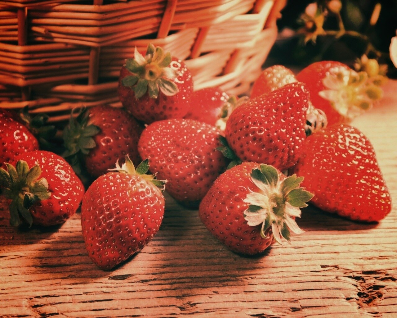 Клубничка обои