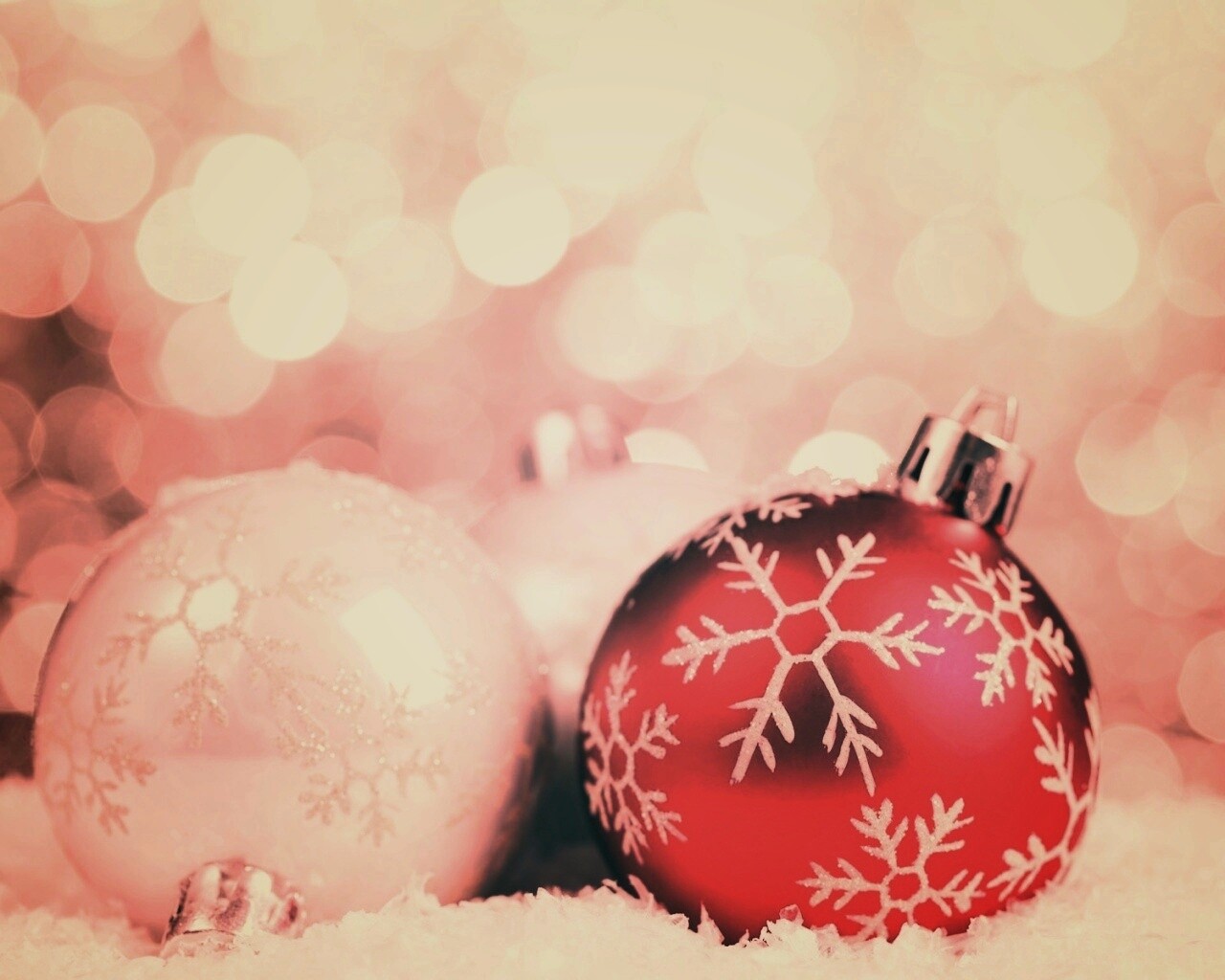 Новогодние игрушки обои