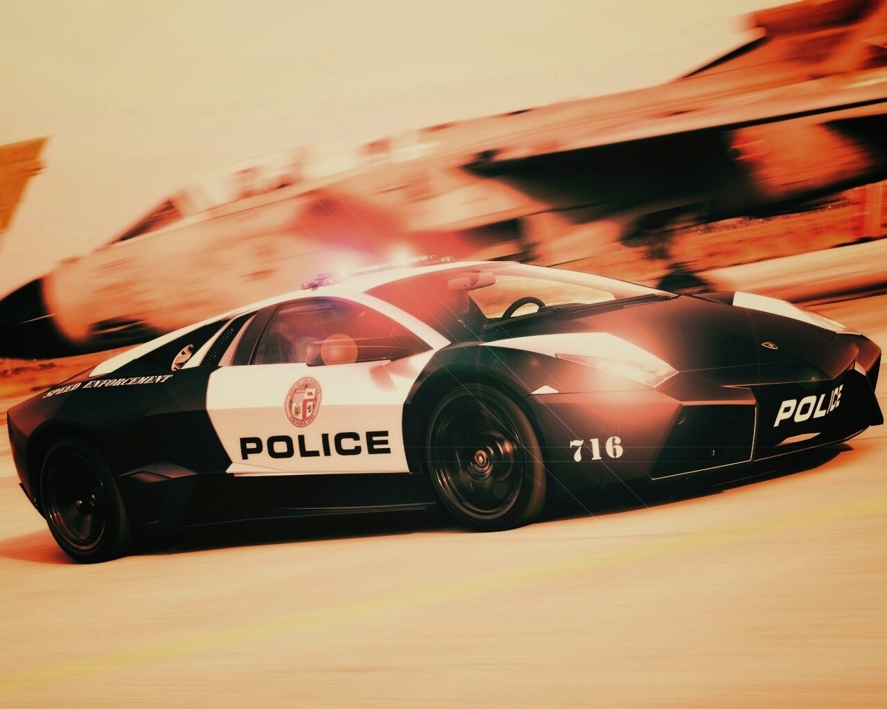 Полицейска Lamborghini из NFS обои