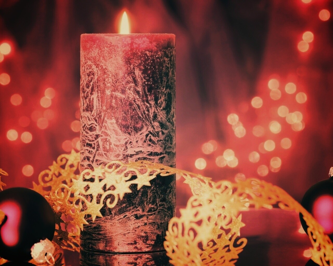 Новогодняя свеча обои