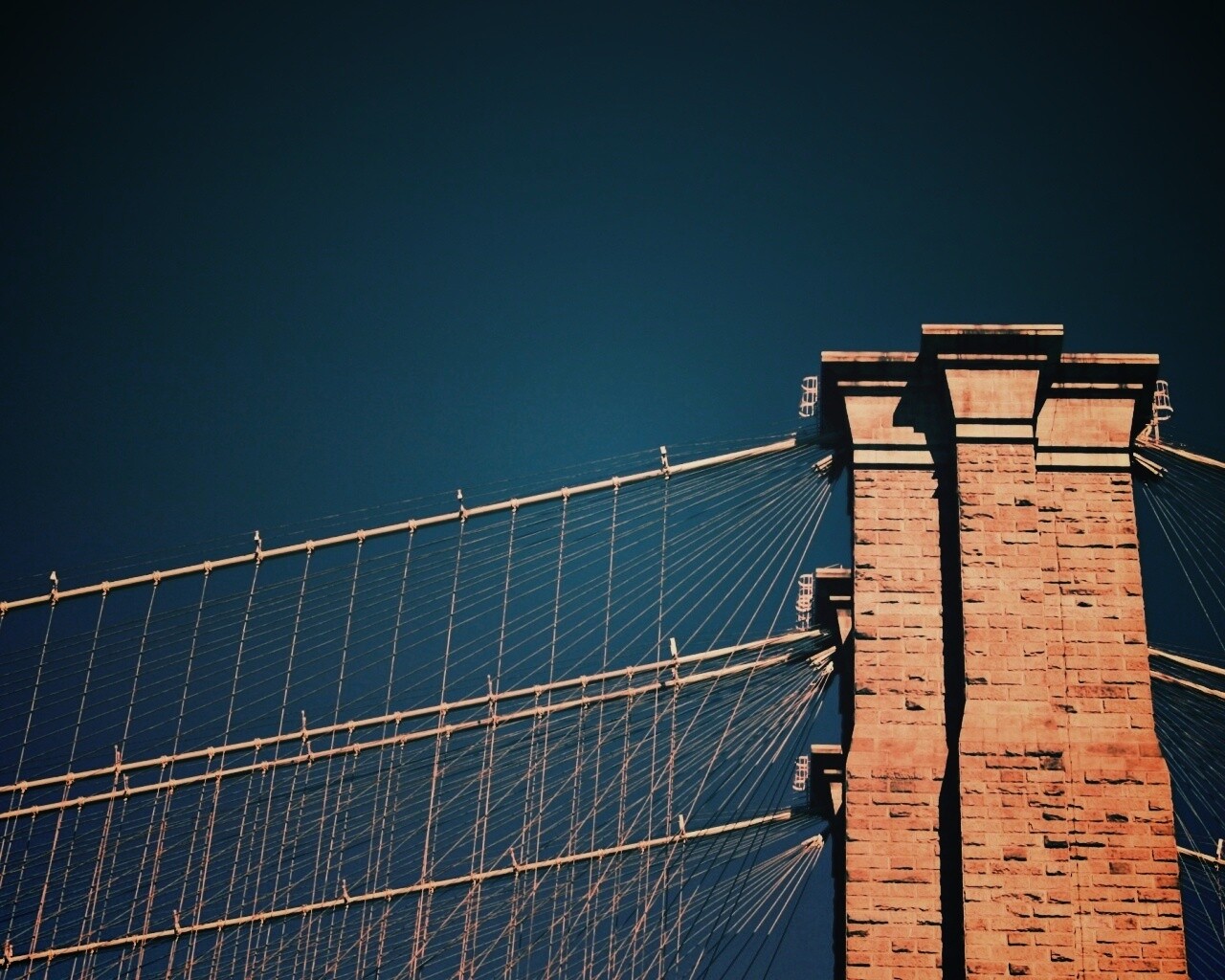 Одна из арок Бруклинского Моста обои