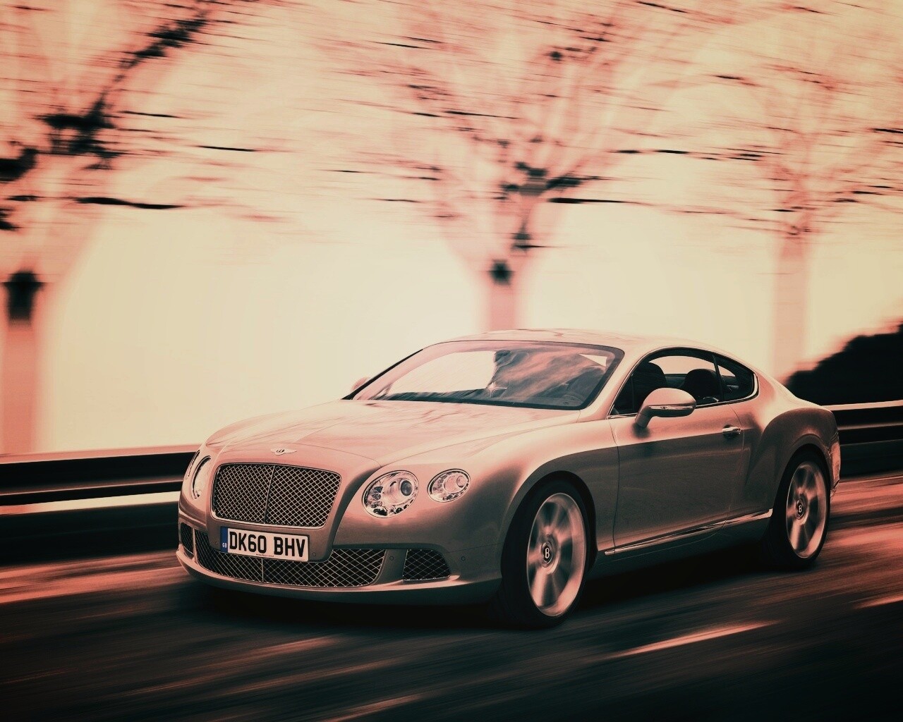 Bentley седан обои