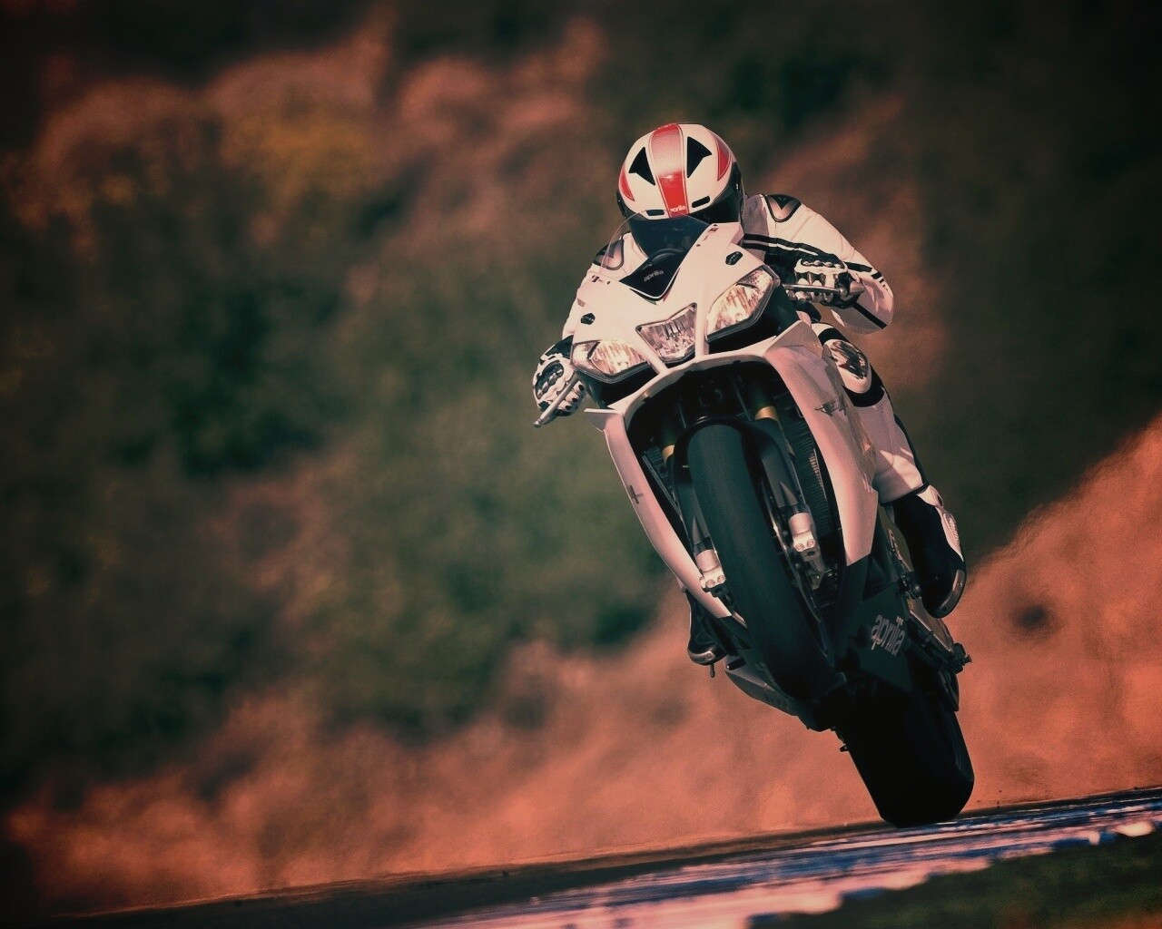 Спортбайк на козле обои