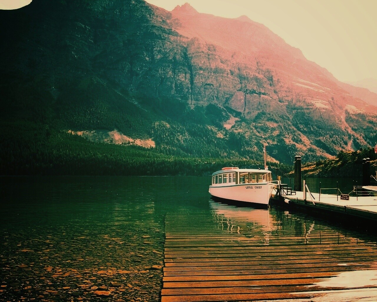 Пароходик обои