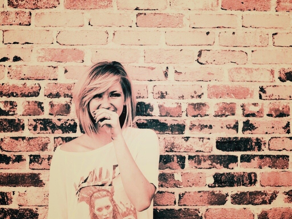 Смеющаяся девушка обои