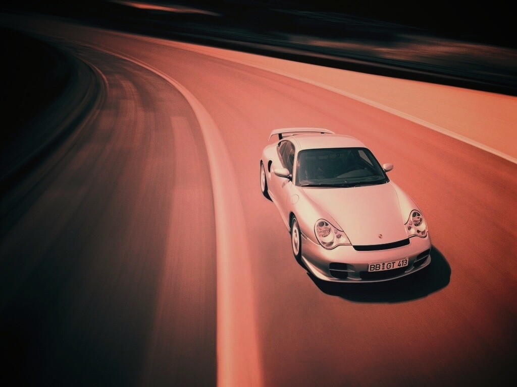 Порше на треке обои