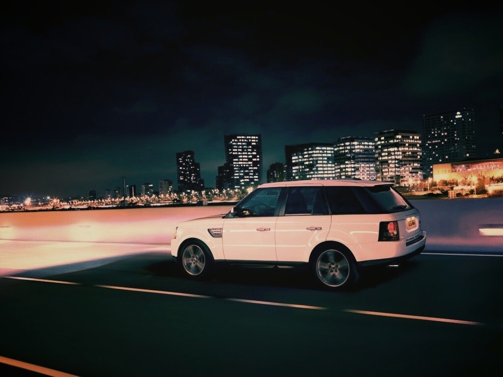 Белый Лэнд Ровер обои