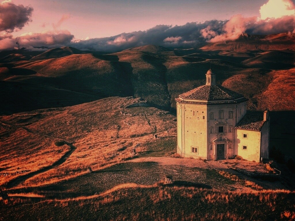 Церковь в Италии обои