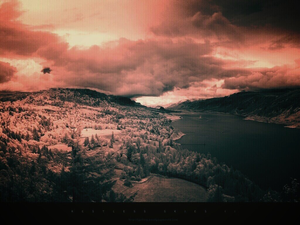 Беспокойное небо обои