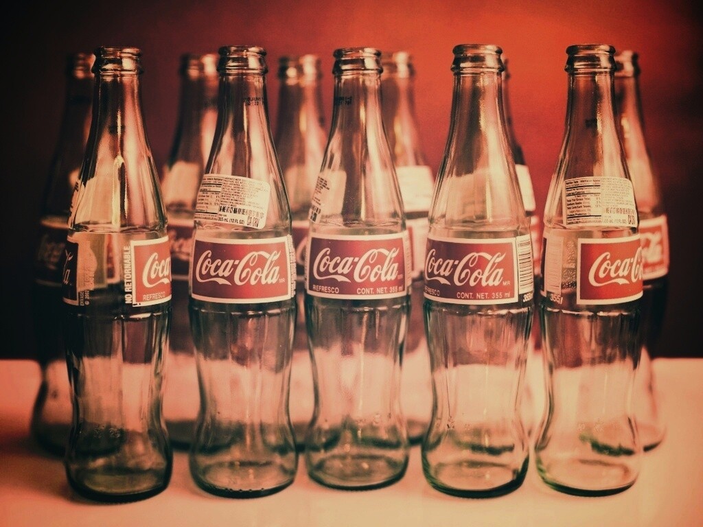 Бутылки Кока Колы обои