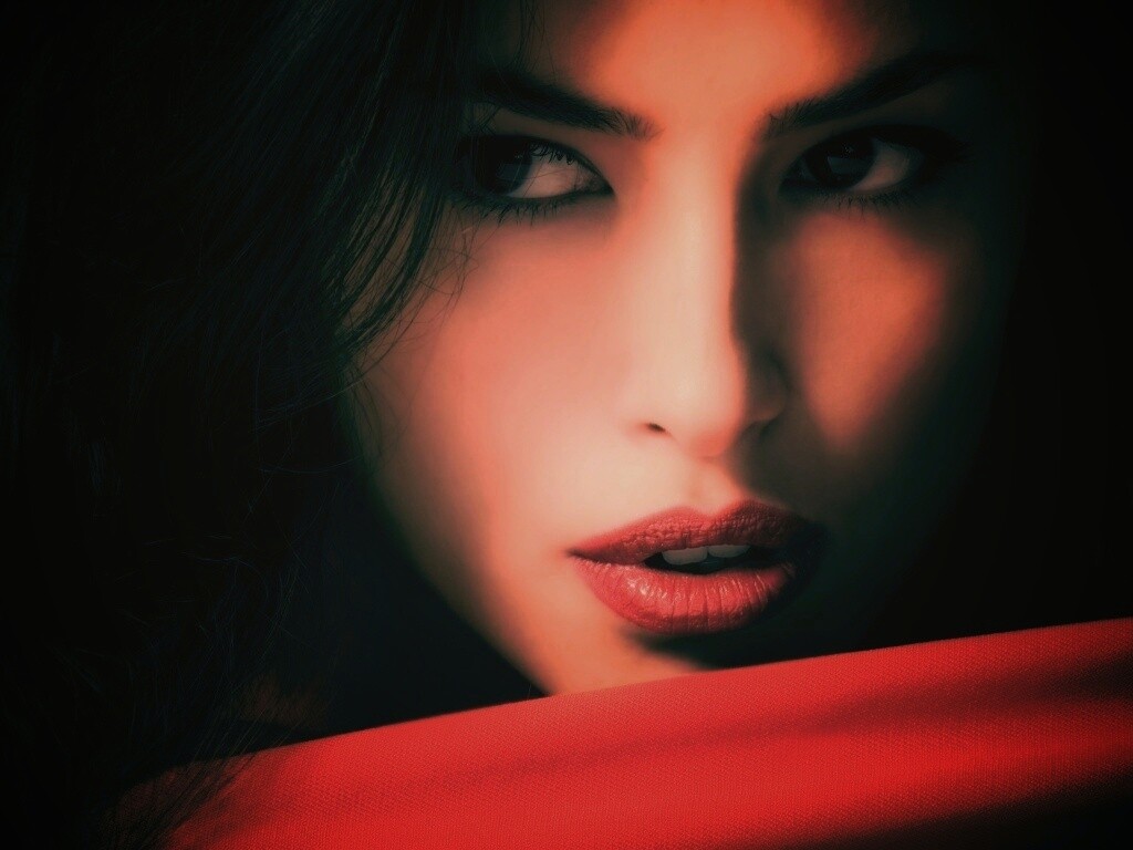 Женский взгляд обои