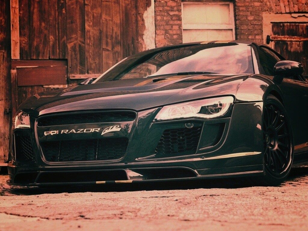 Черная Audi R8 обои