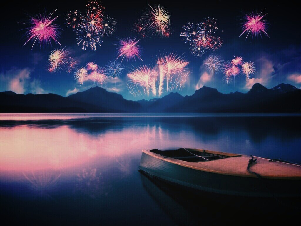 Фейрверк над озером обои