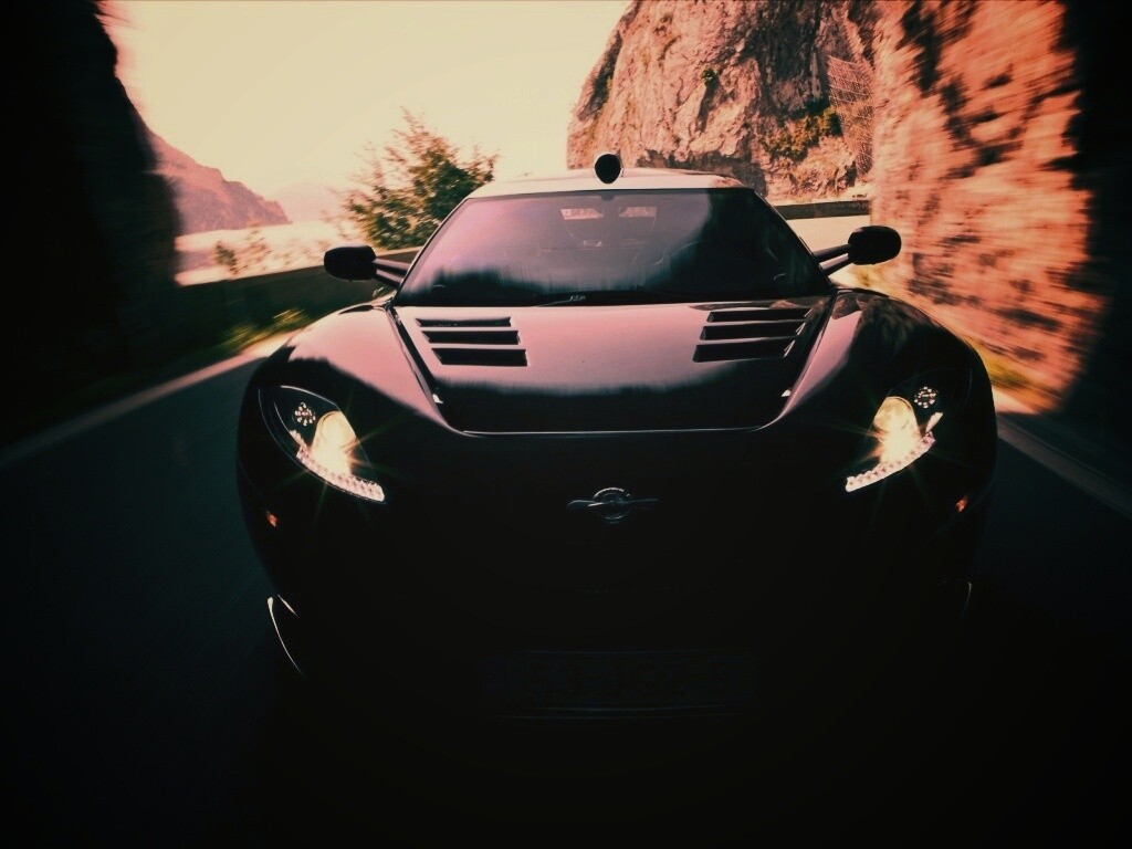 Машина въезжает в тоннель обои