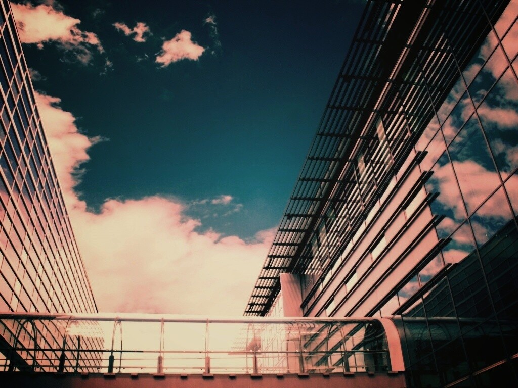 Стекло и металл обои