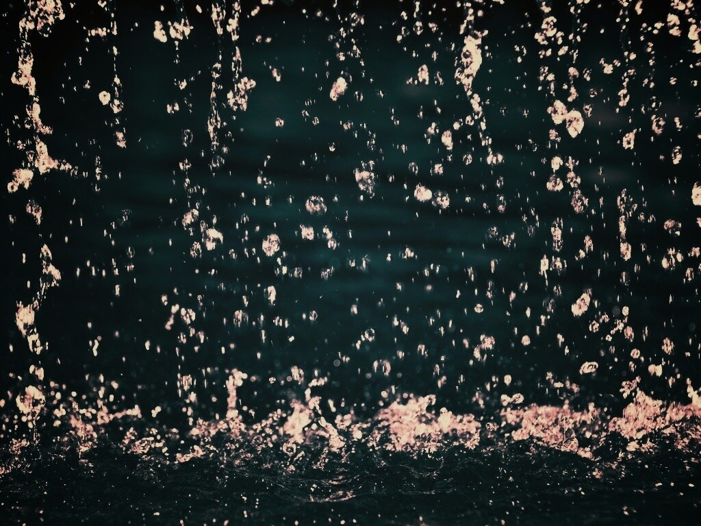 Падение воды обои