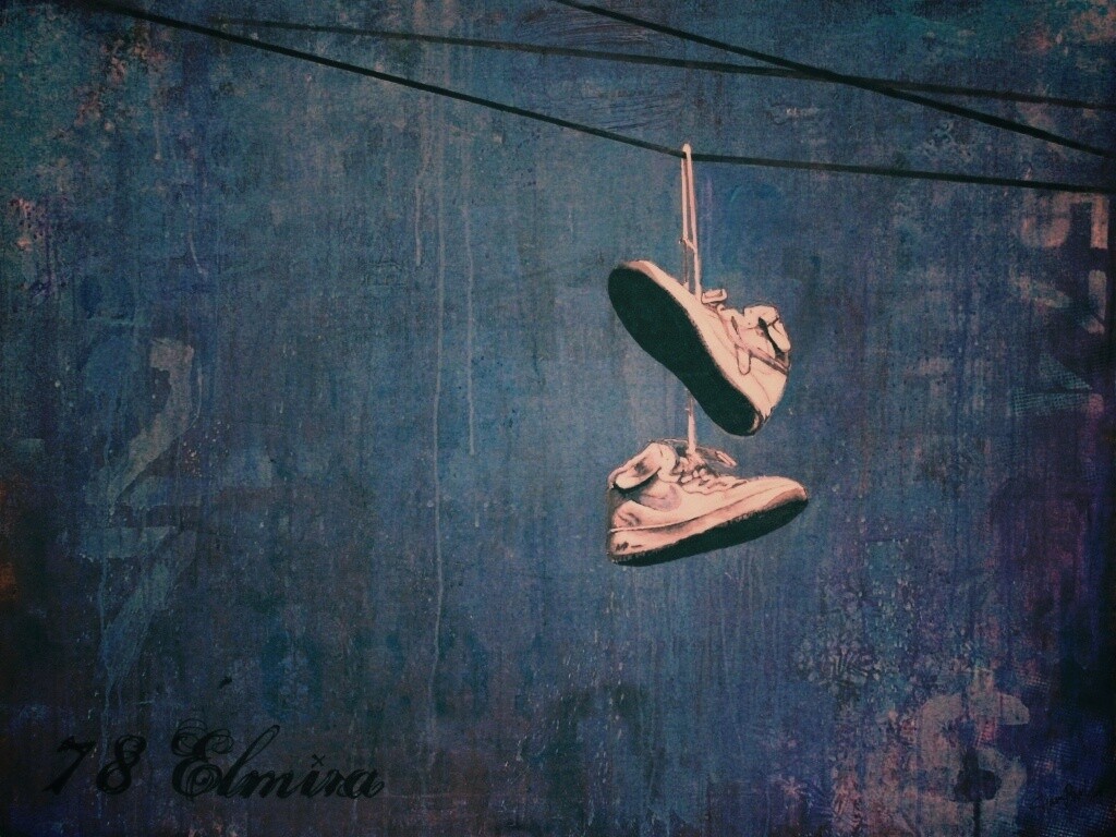 Кросовки на проводе обои