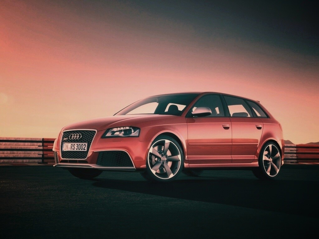 Фотосессия Audi RS3 на треке обои