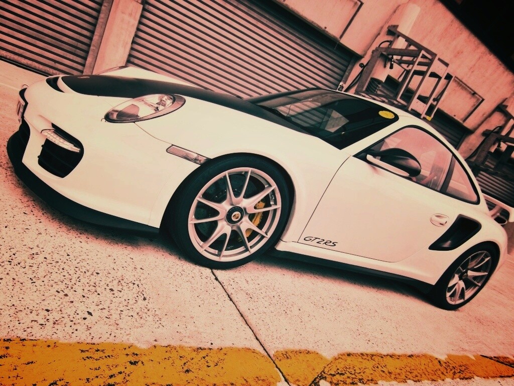 Белый порше обои