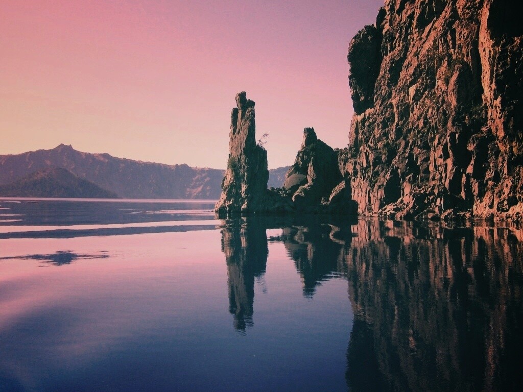 Скалистый берег обои