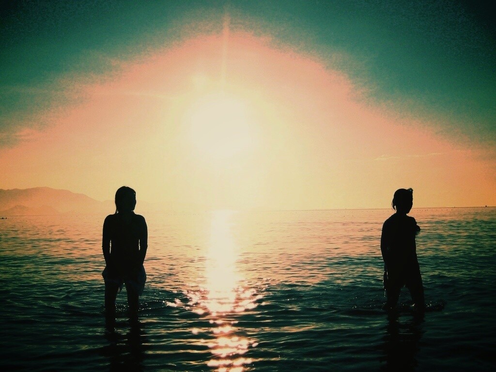 Море, солнце, девушки обои